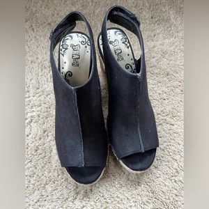 Brash Wedge heels, size 7 1/2, Black